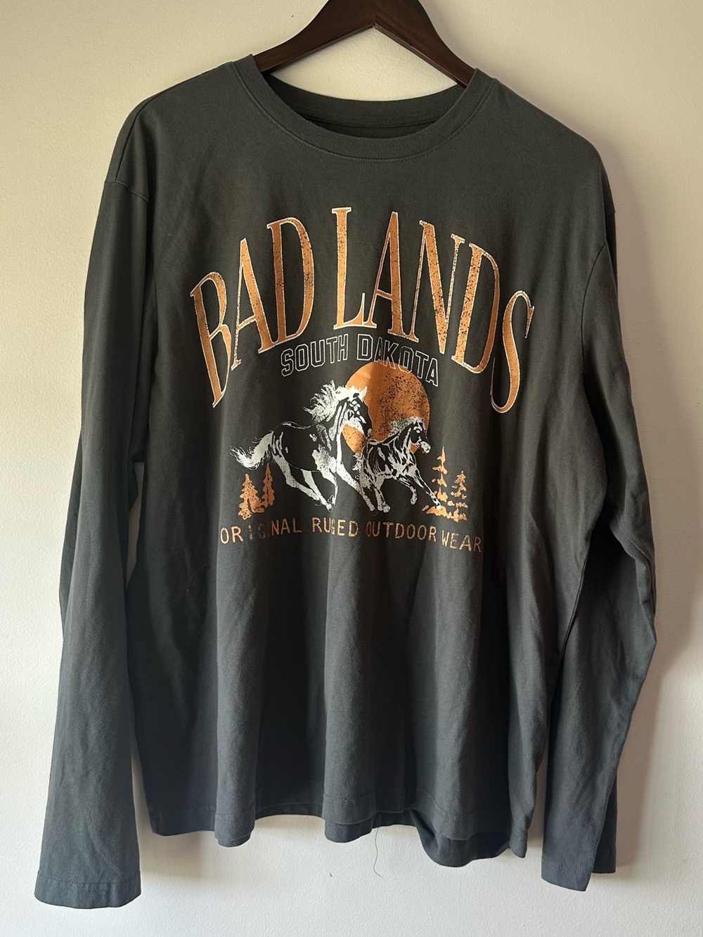 Original Use Dark Grey Badlands South Dakota Long Sleeve Shirt XL